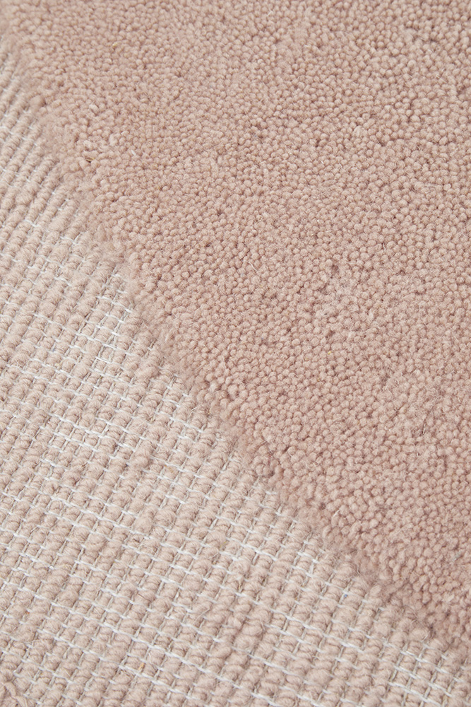 CLEO BLUSH RUG